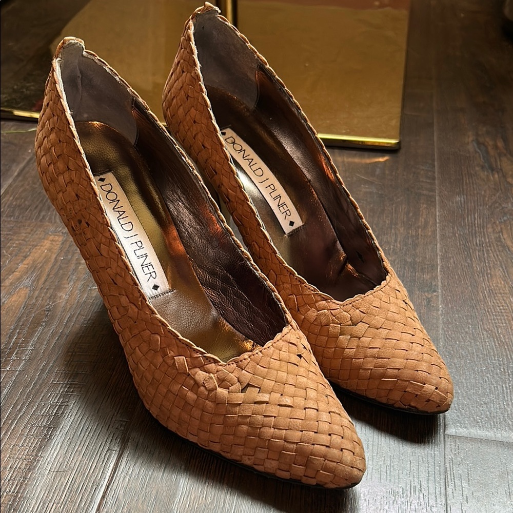 Donald J. Pliner Tan Leather Heels